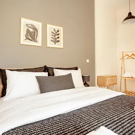 فندق Whisper By Oval 5*