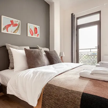 Hotell Whisper By Oval